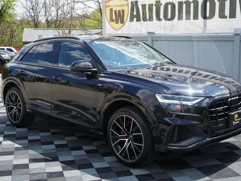Used 2021 Audi Q8 Premium Plus w/ Premium Plus Package AWD/4WD image 2