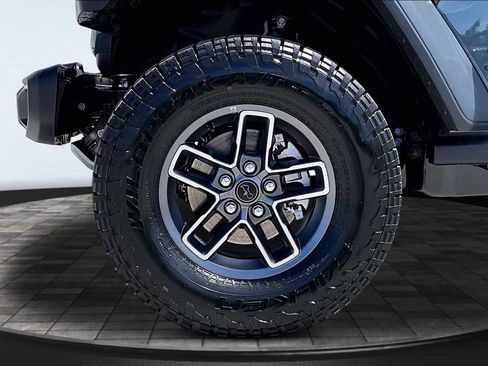 New 2026 Jeep Gladiator Mojave AWD/4WD image 33