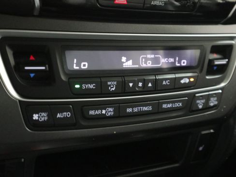 Used 2021 Honda Pilot Special Edition image 25