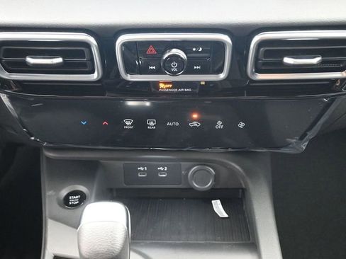 New 2026 Nissan Sentra SV w/ Floor Mat Package image 4