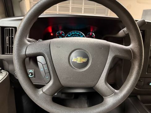 Used 2024 Chevrolet Express 3500 LT w/ LT Preferred Equipment Group RWD image 20