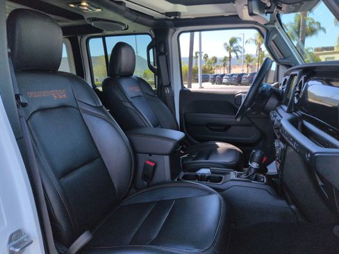 Used 2023 Jeep Wrangler Unlimited Rubicon 392 w/ Xtreme Recon 35" Tire Package AWD/4WD image 32