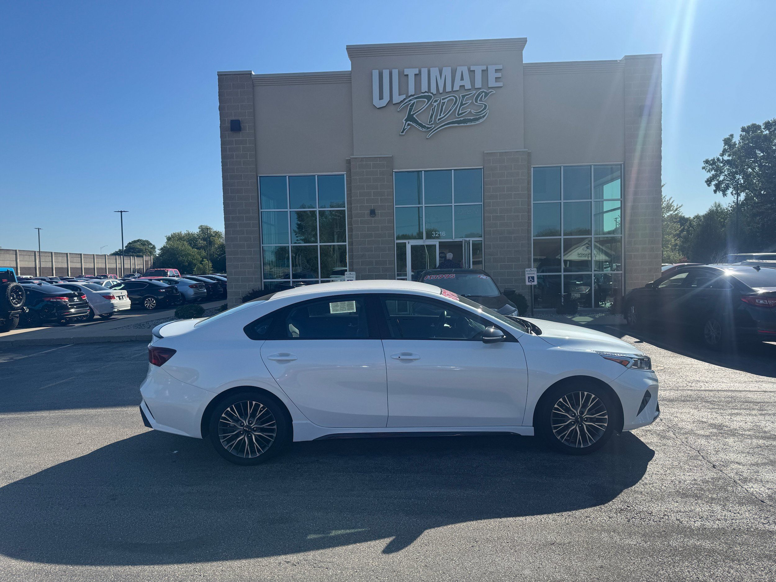 Used 2023 Kia Forte GT-Line FWD image 1