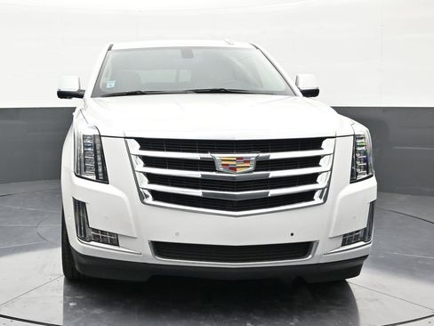 Used 2020 Cadillac Escalade 2WD image 8