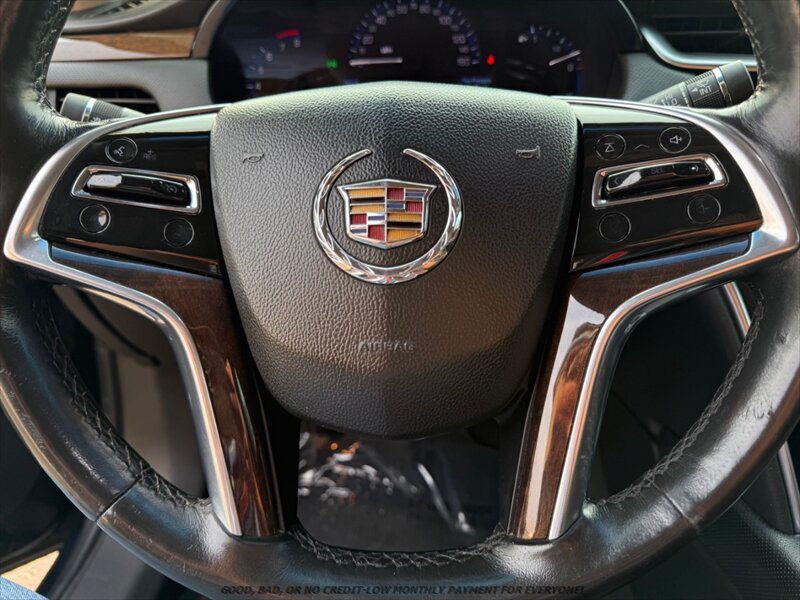 Used 2014 Cadillac XTS Luxury FWD image 25