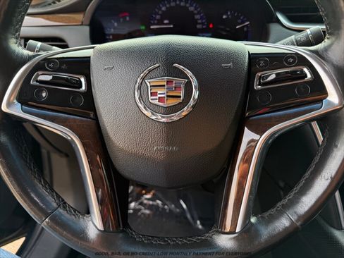 Used 2014 Cadillac XTS Luxury FWD image 25