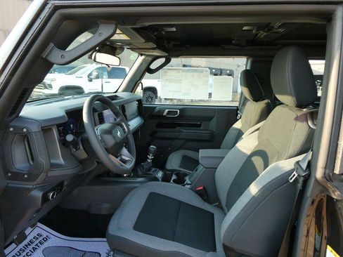 New 2026 Ford Bronco 2-Door AWD/4WD image 12
