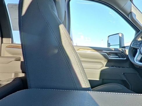 New 2026 GMC Sierra 2500 SLE AWD/4WD image 32