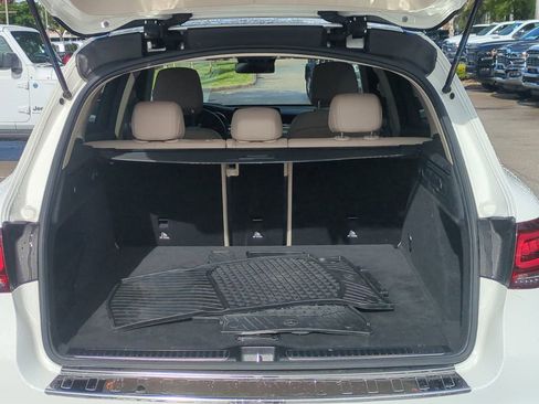 Used 2022 Mercedes-Benz GLC 300 4MATIC image 14