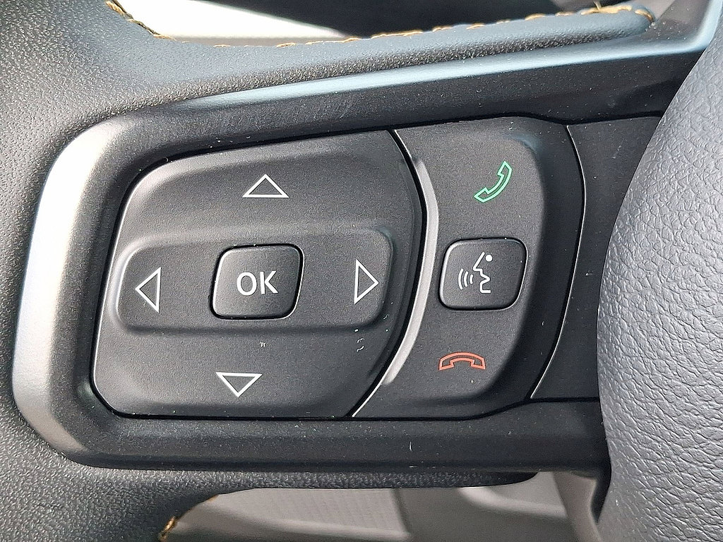 Used 2024 Jeep Wrangler Unlimited w/ Convenience Group AWD/4WD image 23