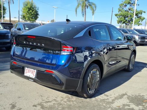 New 2026 Nissan Leaf S+ w/ Illuminated Package image 3