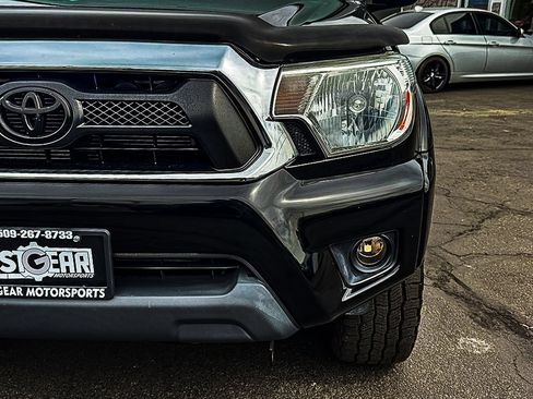 Used 2015 Toyota Tacoma 4x4 Double Cab image 3