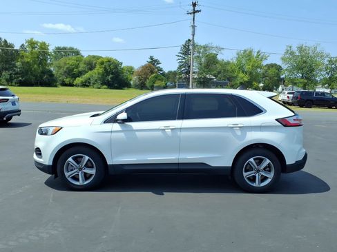 Used 2024 Ford Edge SEL w/ Convenience Package AWD/4WD image 2