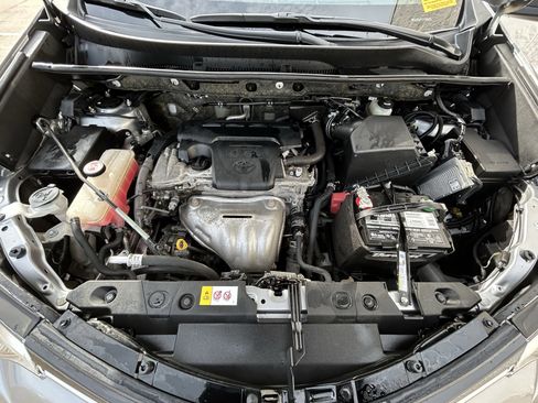 Used 2018 Toyota RAV4 XLE image 12