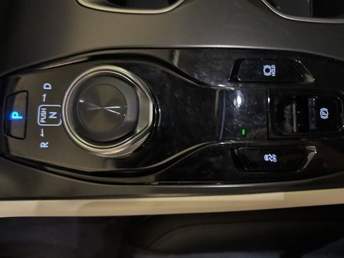 Used 2023 Lexus RZ 450e Premium image 15