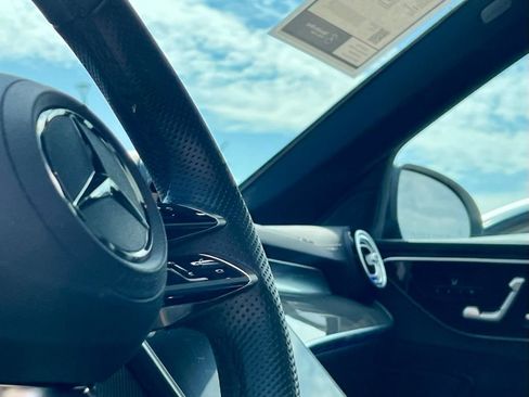 Certified 2023 Mercedes-Benz C 300 4MATIC Sedan image 34