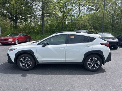 Used 2024 Subaru Crosstrek 2.0i Premium image 8