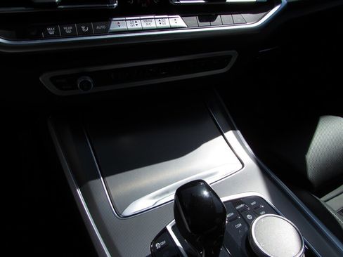 Used 2023 BMW X5 xDrive40i w/ Premium Package AWD/4WD image 26