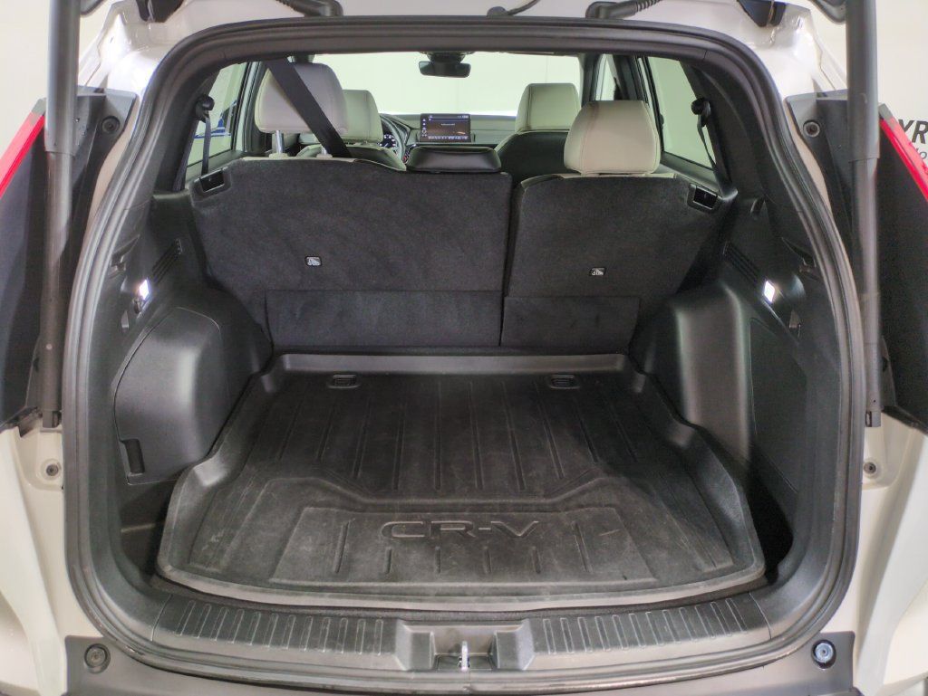 Certified 2025 Honda CR-V Sport Touring image 30