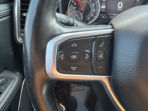 Used 2019 RAM 1500 Laramie AWD/4WD image 17