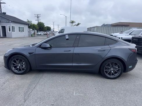 Used 2022 Tesla Model 3 Long Range image 8