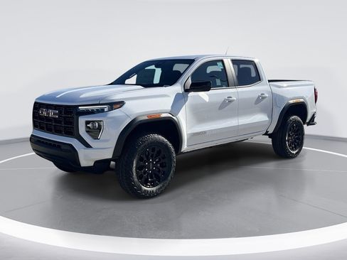 New 2026 GMC Canyon Elevation RWD image 8
