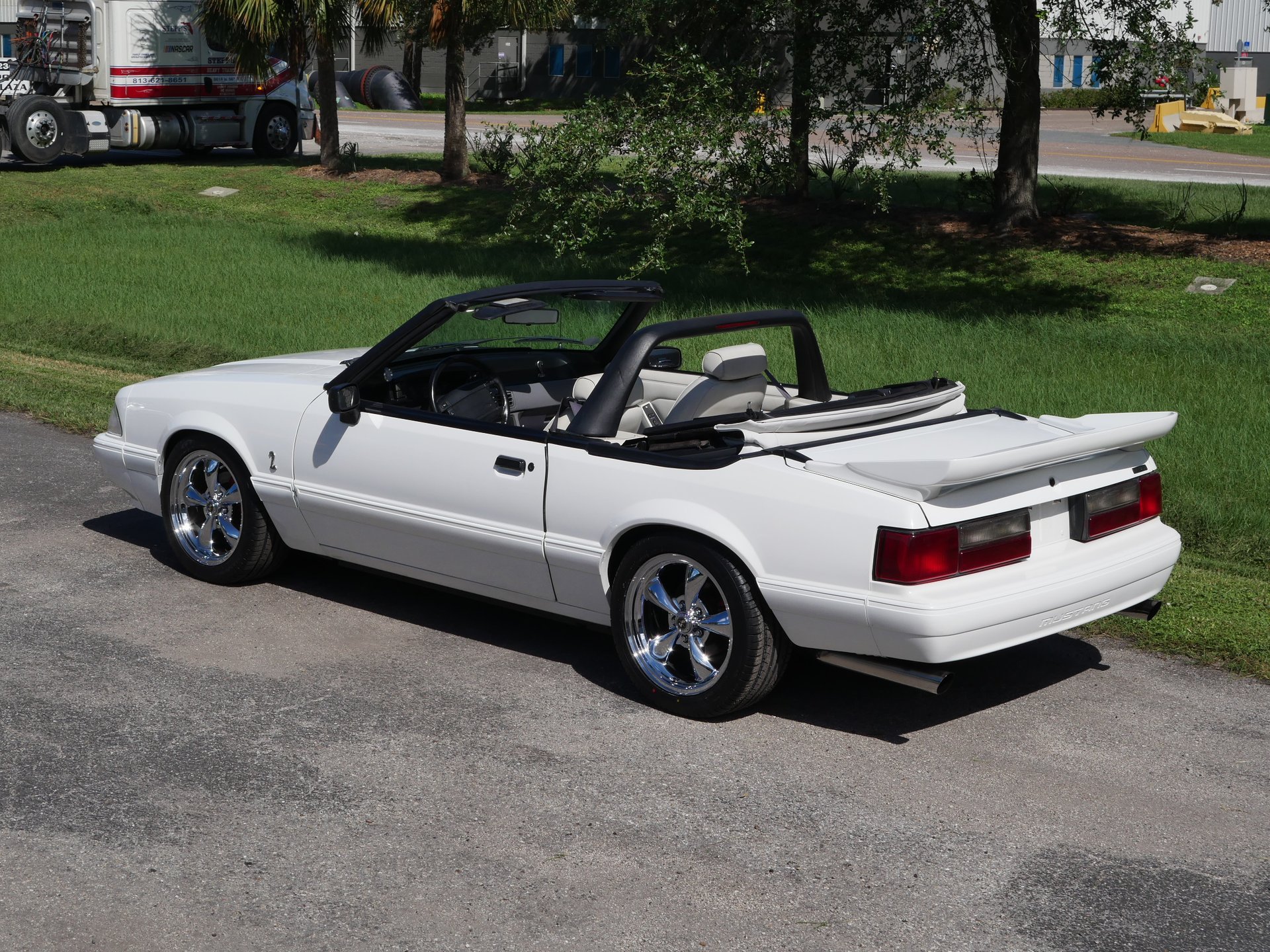Used 1993 Ford Mustang LX RWD image 32