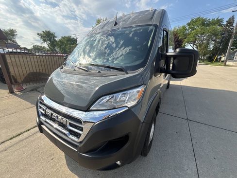 Used 2023 RAM ProMaster 2500 w/ Premium Appearance Group image 7