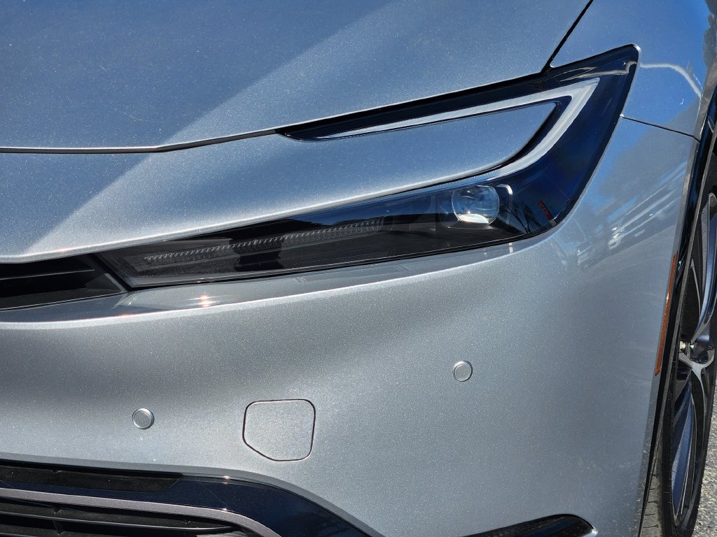 Used 2026 Toyota Prius XLE FWD image 8