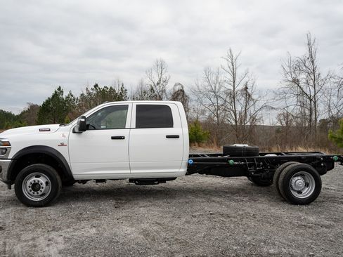 New 2026 RAM 5500 Tradesman w/ Chrome Appearance Group image 5