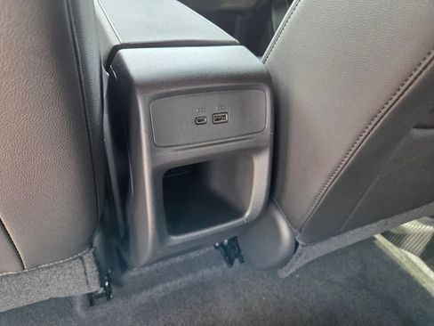 Used 2025 Buick Envista Preferred w/ Convenience I Package FWD image 8