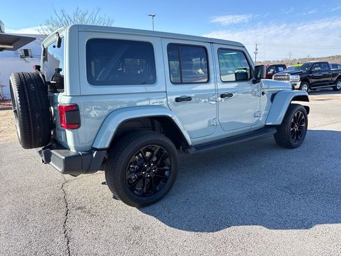 Used 2023 Jeep Wrangler Unlimited Sahara w/ Cold Weather Group image 7