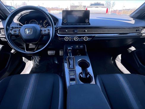 Used 2023 Honda Civic Sport image 14