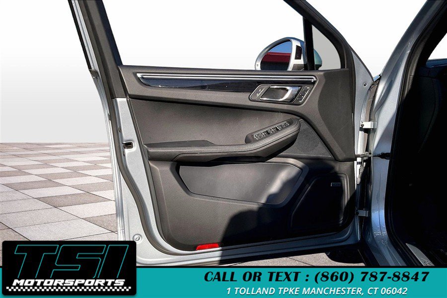 Used 2021 Porsche Macan S AWD/4WD image 23