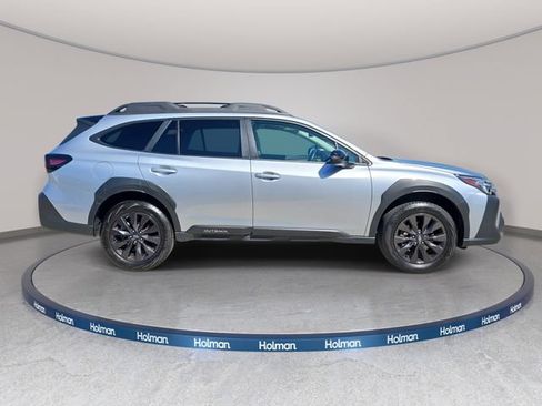 Used 2025 Subaru Outback Onyx Edition AWD/4WD image 5