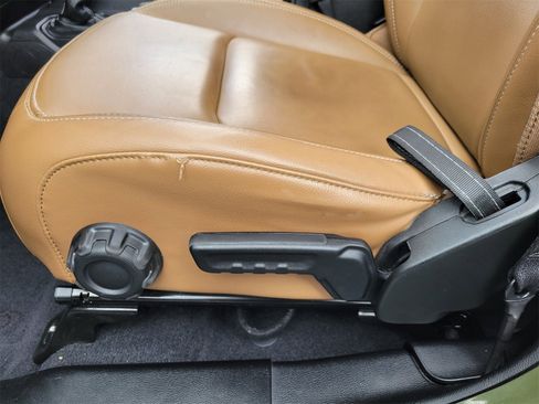 Used 2023 Jeep Wrangler Unlimited Rubicon 4xe w/ Steel Bumper Group image 17