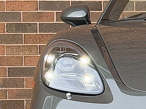 Certified 2022 Porsche 718 Boxster image 12