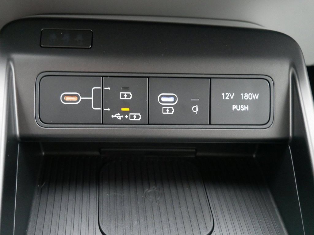Used 2026 Hyundai Kona SEL Premium AWD/4WD image 25