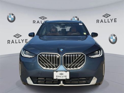 Certified 2025 BMW X3 xDrive30i w/ Premium Package image 2