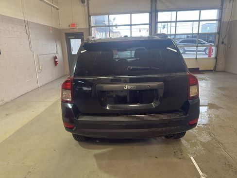 Used 2016 Jeep Compass Sport image 5