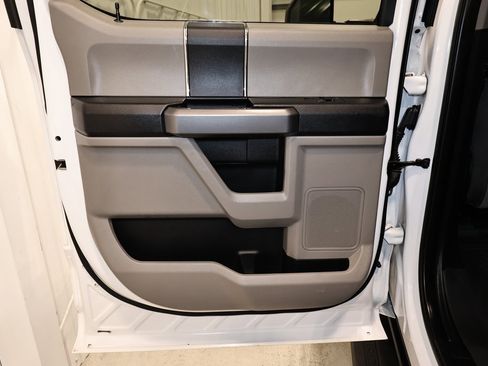 Used 2020 Ford F250 XLT image 13