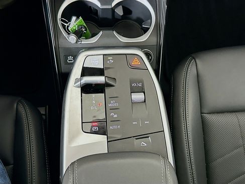 Used 2025 BMW X2 xDrive28i image 25