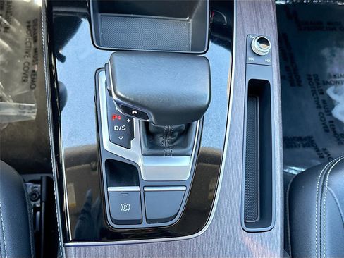 Used 2021 Audi Q5 2.0T Premium Plus image 17