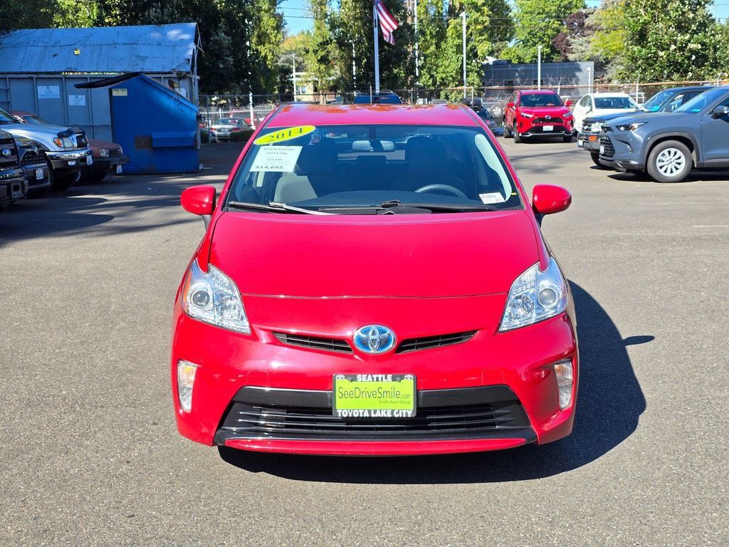 Used 2014 Toyota Prius Three FWD image 2