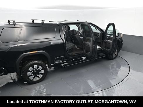 Used 2023 GMC Sierra 3500 Denali w/ Denali Ultimate Package AWD/4WD image 27