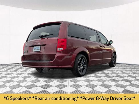 Used 2018 Dodge Grand Caravan SXT w/ Blacktop Package image 12