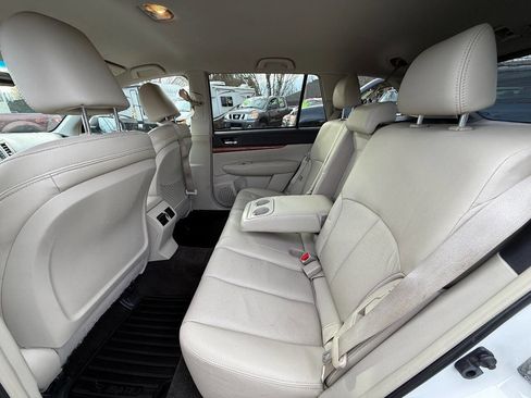 Used 2013 Subaru Outback 2.5i Limited image 17