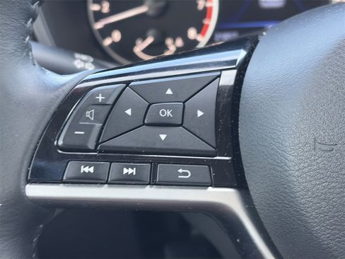 Certified 2023 Nissan Altima 2.5 SV w/ SV Premium Package image 21