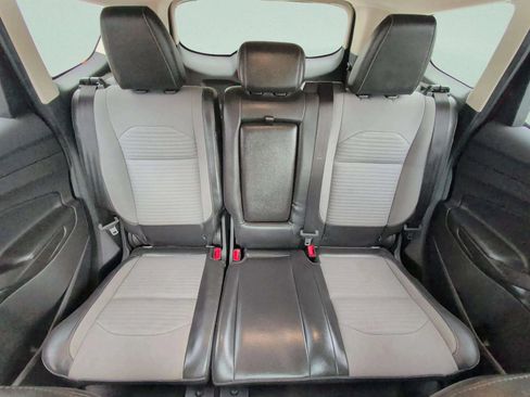 Used 2018 Ford Escape SE w/ SE Sport Appearance Package AWD/4WD image 32