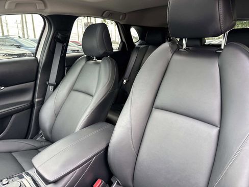 Certified 2025 MAZDA CX-30 AWD 2.5 S w/ Preferred Package image 21